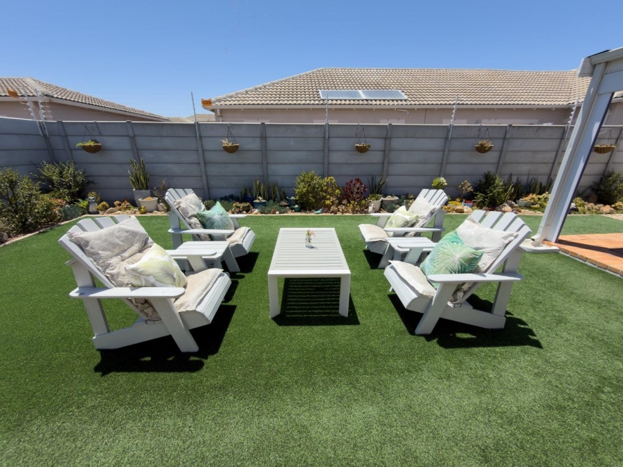 3 Bedroom Property for Sale in Sunningdale Western Cape